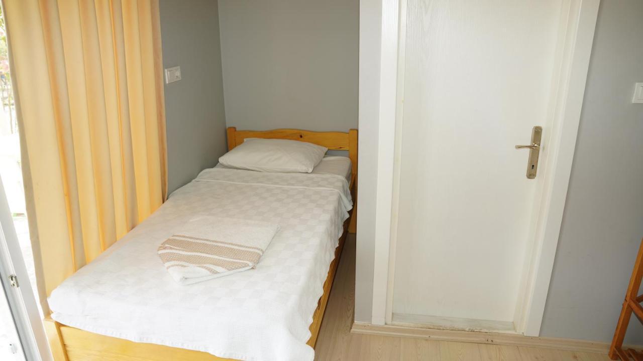 Yelken Bungalov Bed and Breakfast Milas Exterior foto
